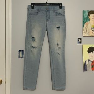 American Eagle distressed jeans